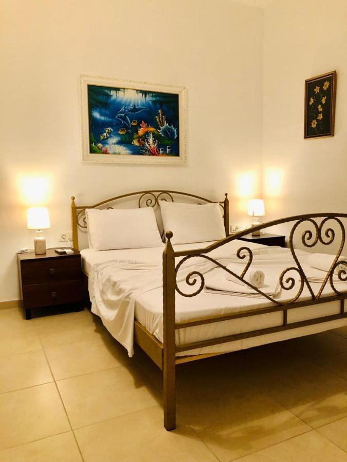 Artur Apartments Химара Экстерьер фото