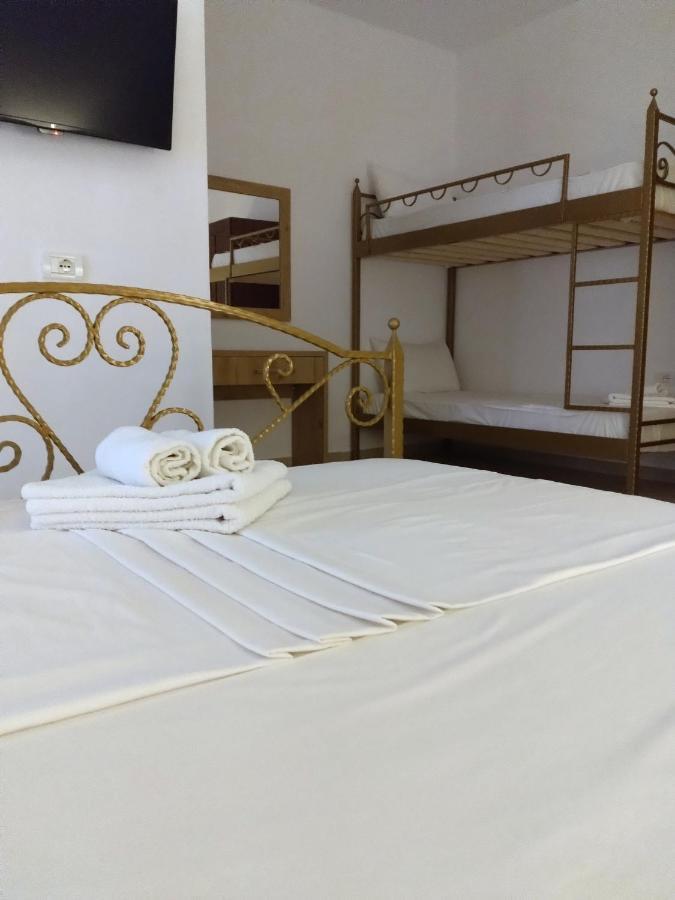 Artur Apartments Химара Экстерьер фото
