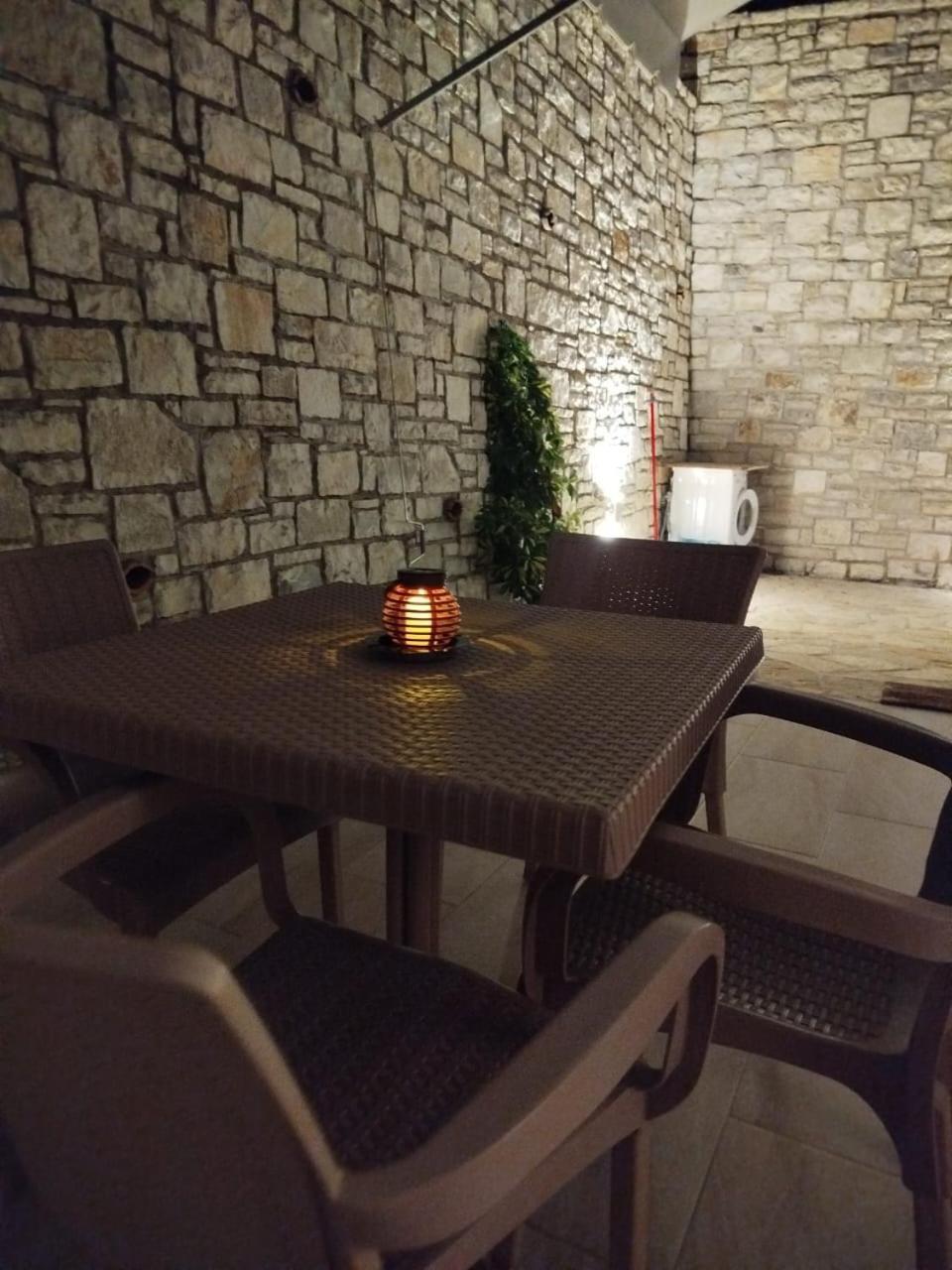 Artur Apartments Химара Экстерьер фото